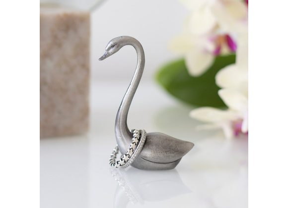 Metal Swan Ring Holder