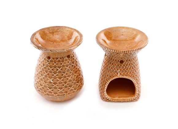 10.5cm Rattan Effect Oil Burner STOCK DUE 15/11/21