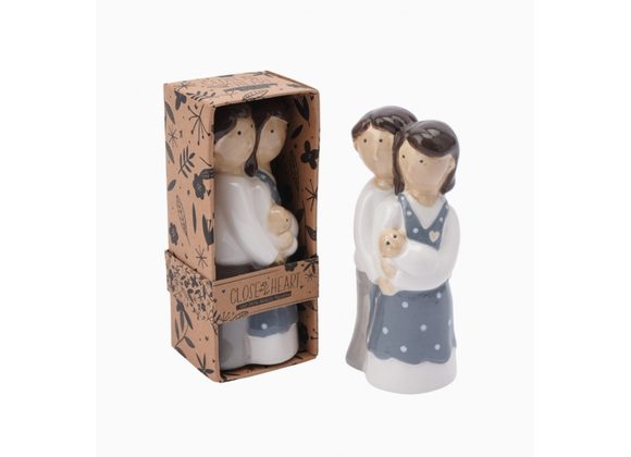 Close At Heart - Our Little Family' Figurine