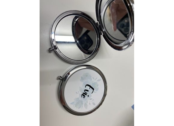 “Evie” compact mirror